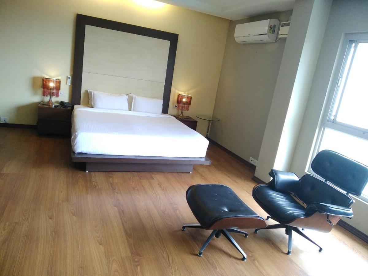 Hotel Md'S Continental Jorhāt エクステリア 写真