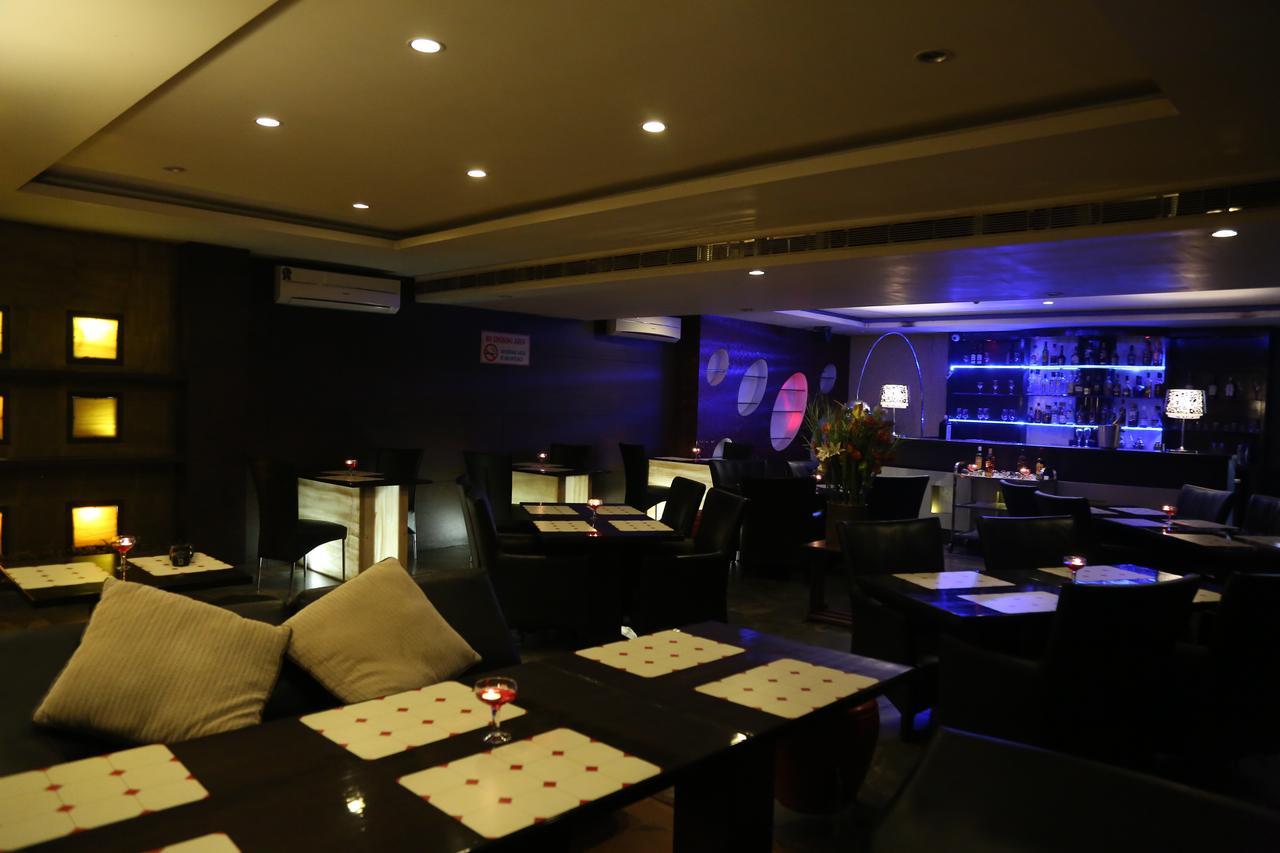 Hotel Md'S Continental Jorhāt エクステリア 写真